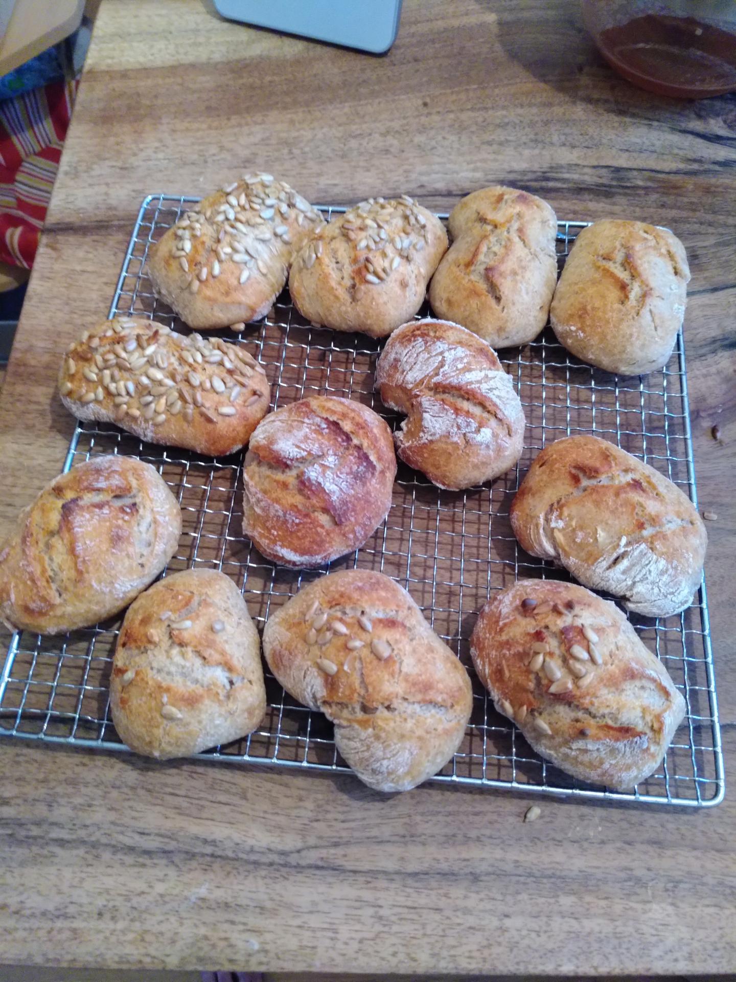 Schnelle Sauerteig Brötchen über Nacht Hacker …backen
